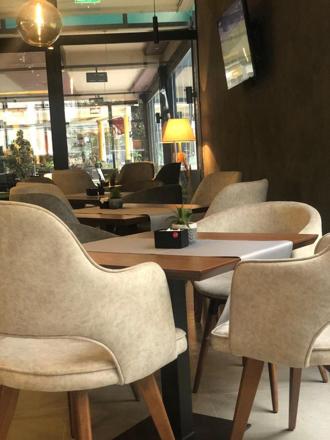 Hotel Magnolia Tivat Exterior photo